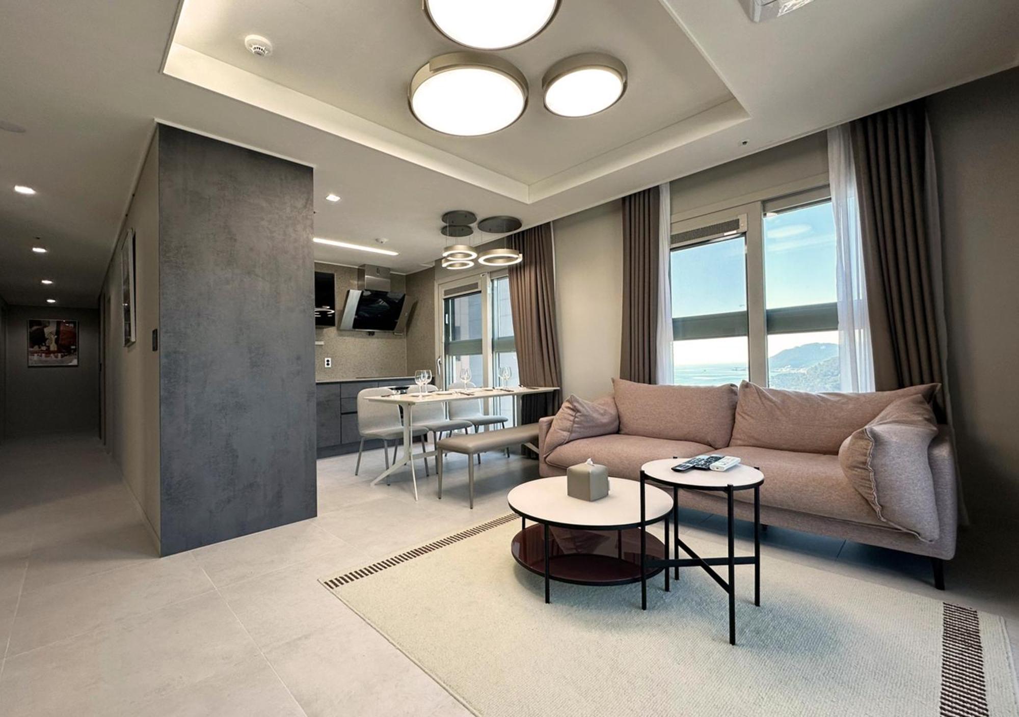 Y Collection By Uh Flat Osiria Aparthotel Busan Exterior foto