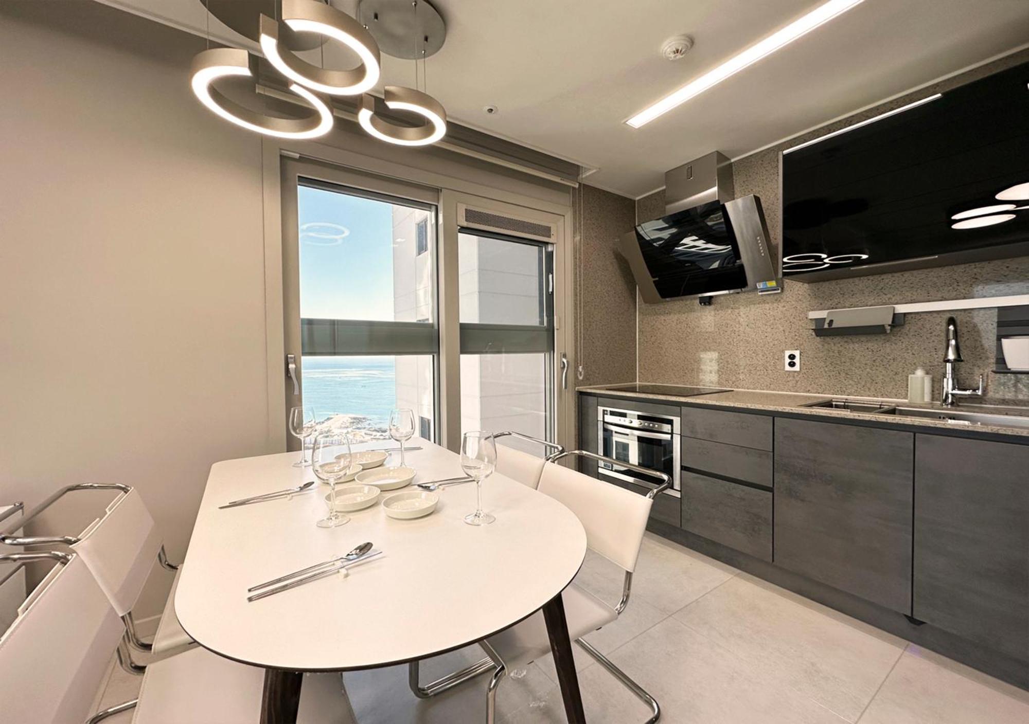 Y Collection By Uh Flat Osiria Aparthotel Busan Exterior foto